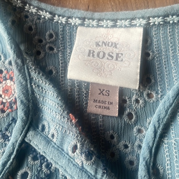 Knox Rose Embroidered blue top - Picture 3 of 5